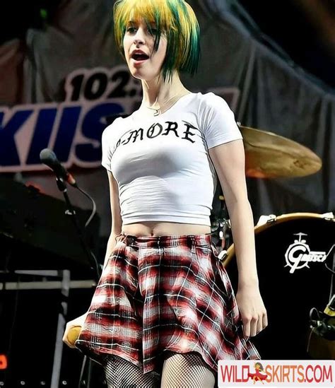 hayley williams nudes|Hayley Williams Pictures Search (44 galleries)